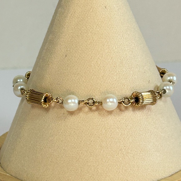 Genuine Cultured Pearl 12 karat gold filled fluted beads wire-linked bracelet - Picture 1 of 3